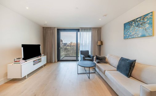Apartment in Chelsea Harbour, England 1