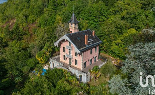 Castle for Sale in Moissac, Occitanie, France