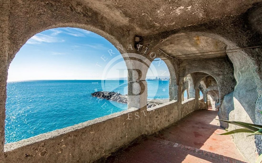 House in Albisola Superiore, Liguria, Italy 2 - 16209562