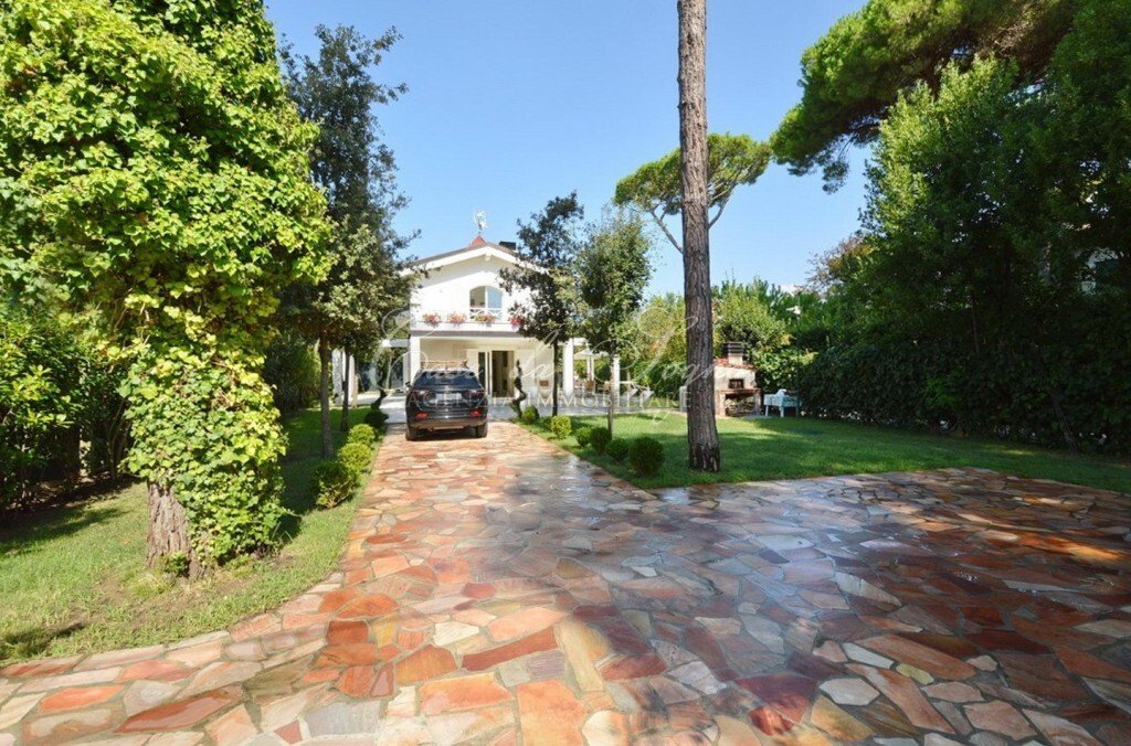 Villa in Center, Forte dei Marmi, Tuscany 3 - 16218899