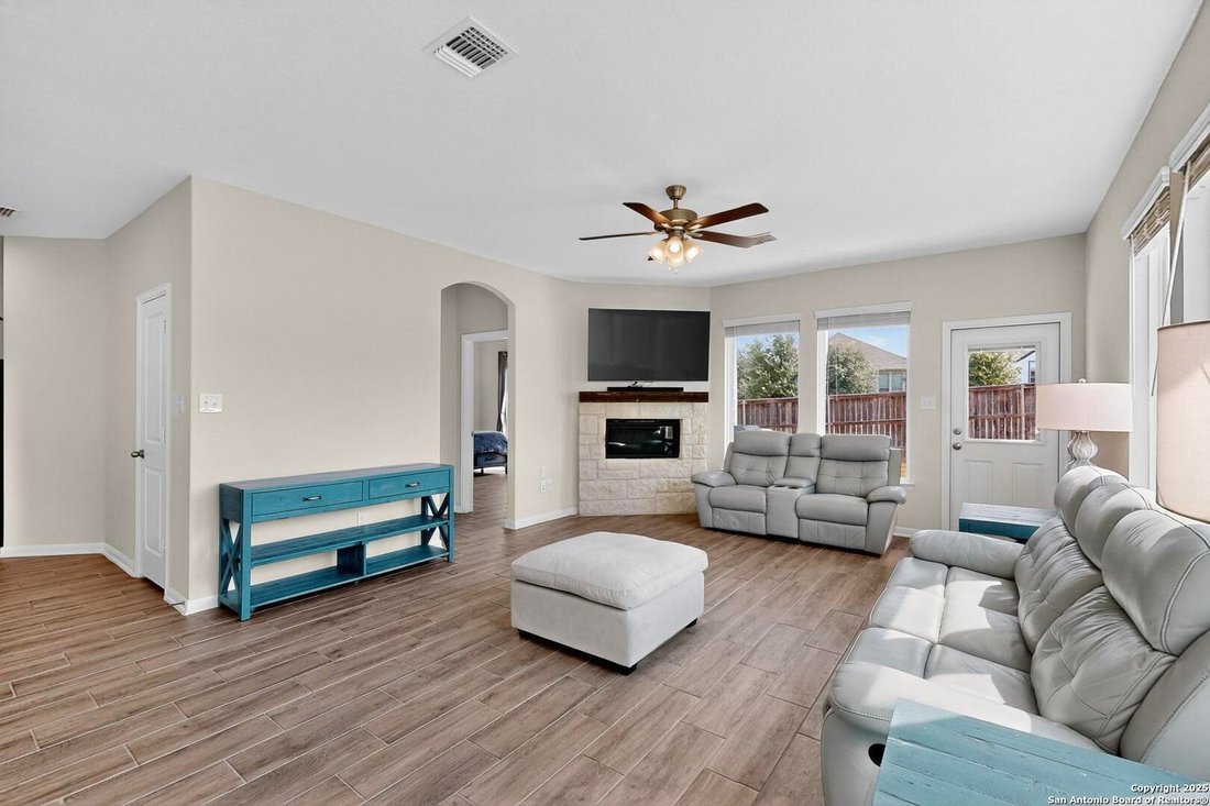 House in Cibolo, Texas, United States 5 - 16210748