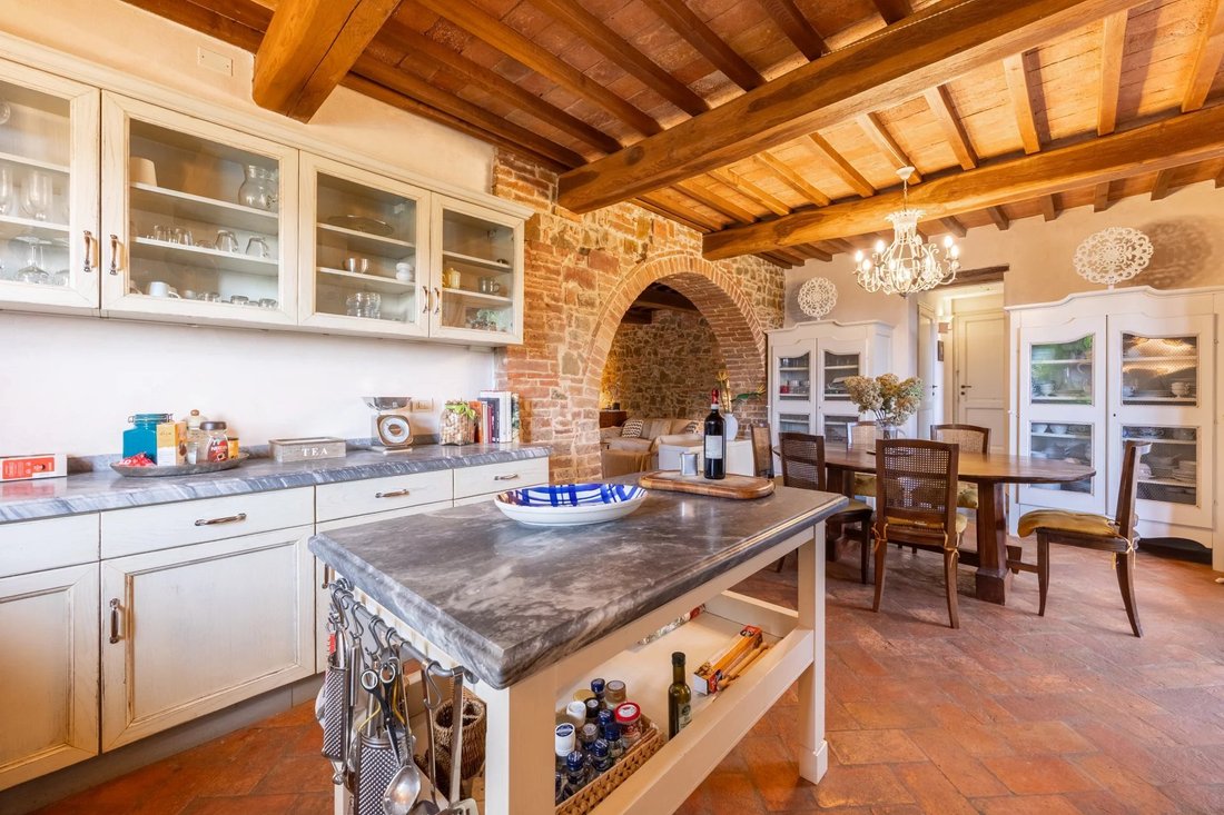 House in Gambassi Terme, Tuscany, Italy 5 - 16209822
