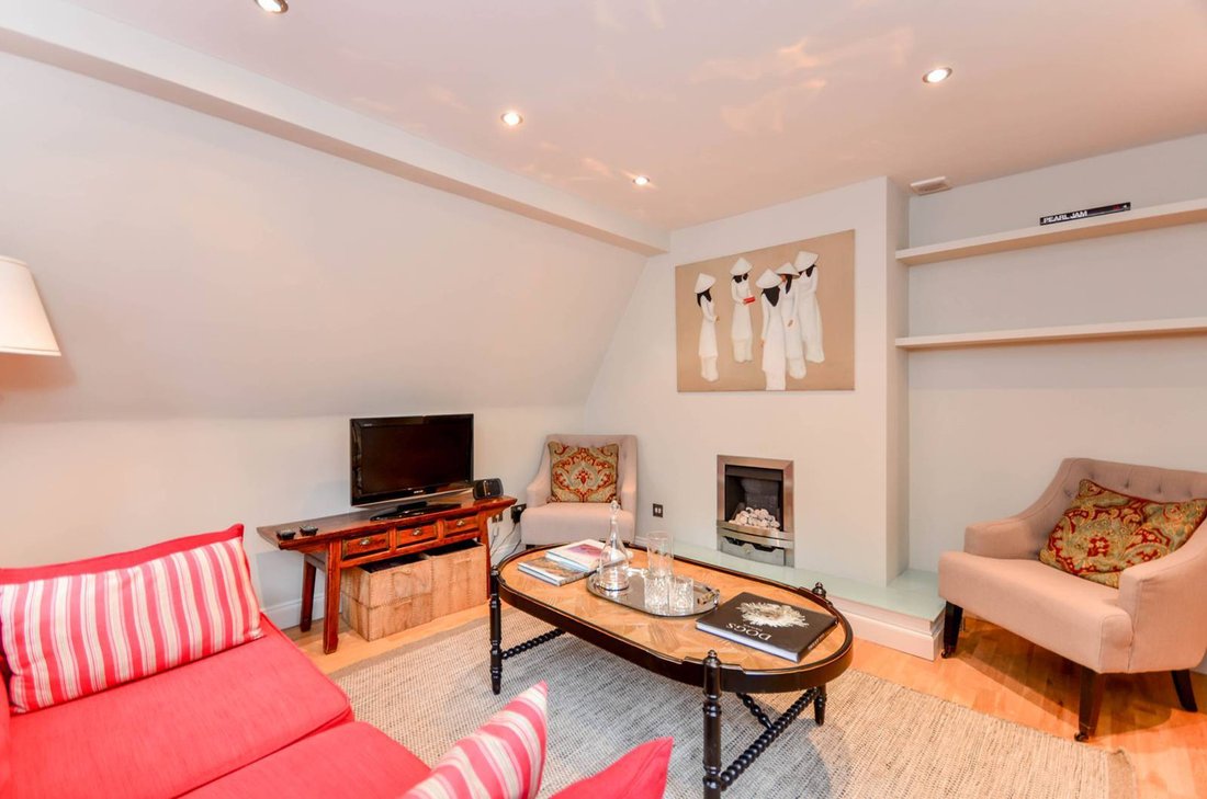 Apartment in Campden Hill, Kensington And Chelsea, England 5 - 16209520