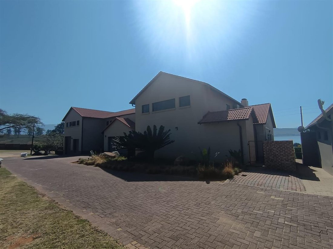 🌟 Elegant 5 Bedroom Luxury Home At In Barberton, Mpumalanga, South ...