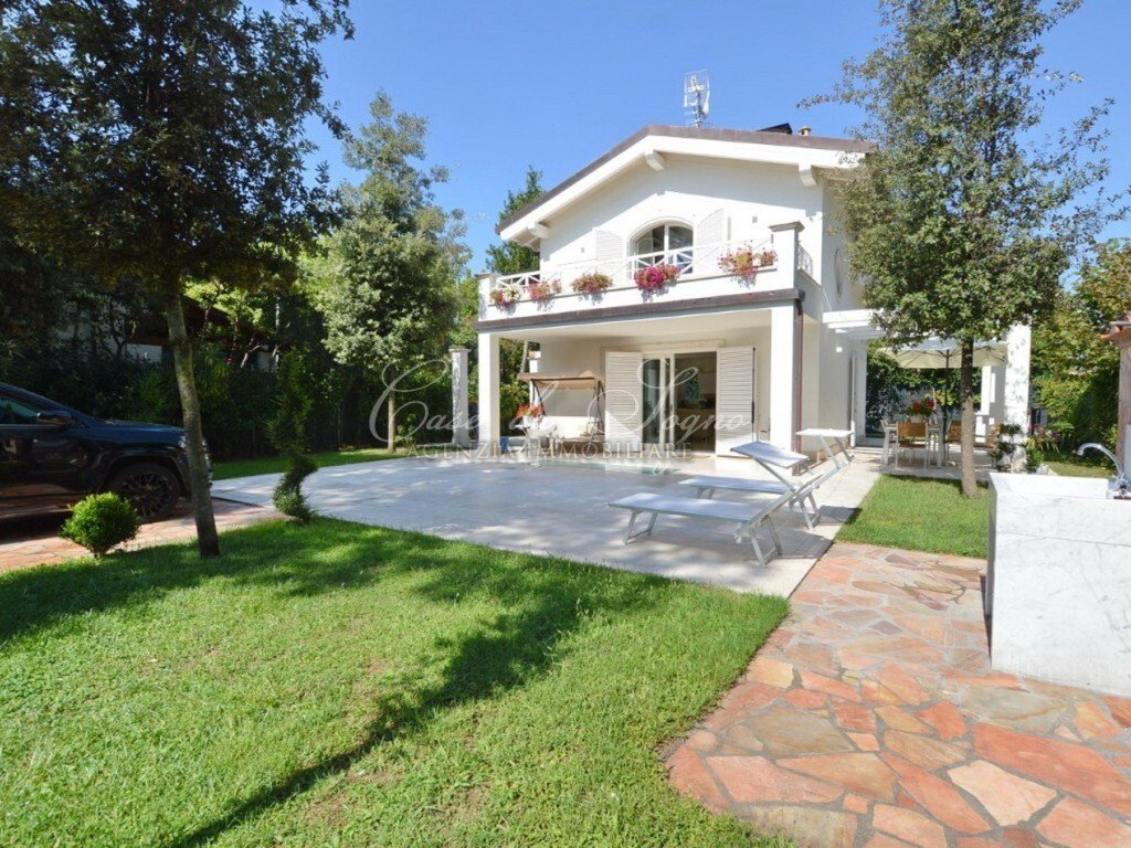Villa in Center, Forte dei Marmi, Tuscany 2 - 16218899