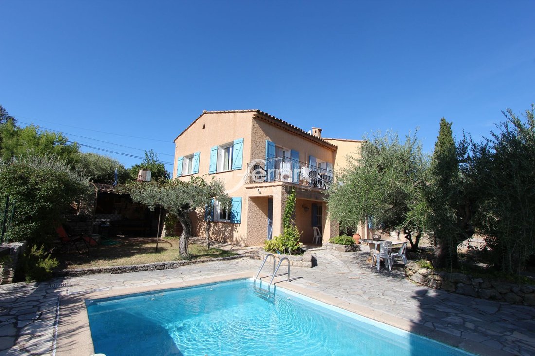 Villa in Flayosc, Provence-Alpes-Côte d'Azur, France 1 - 16209901