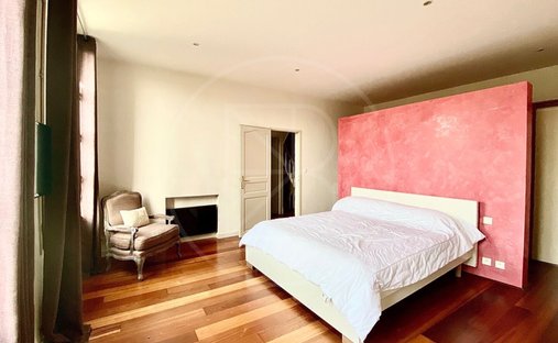 Elegant 19th Century Château Near Saint émilion – Authenticity, Refinement And Exceptional Potential