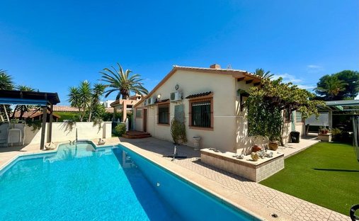 Villa in Cabo Roig, Orihuela, Land Valencia 1