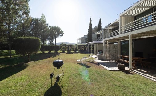 Villa in Carvalhal, Setubal, Portugal 1