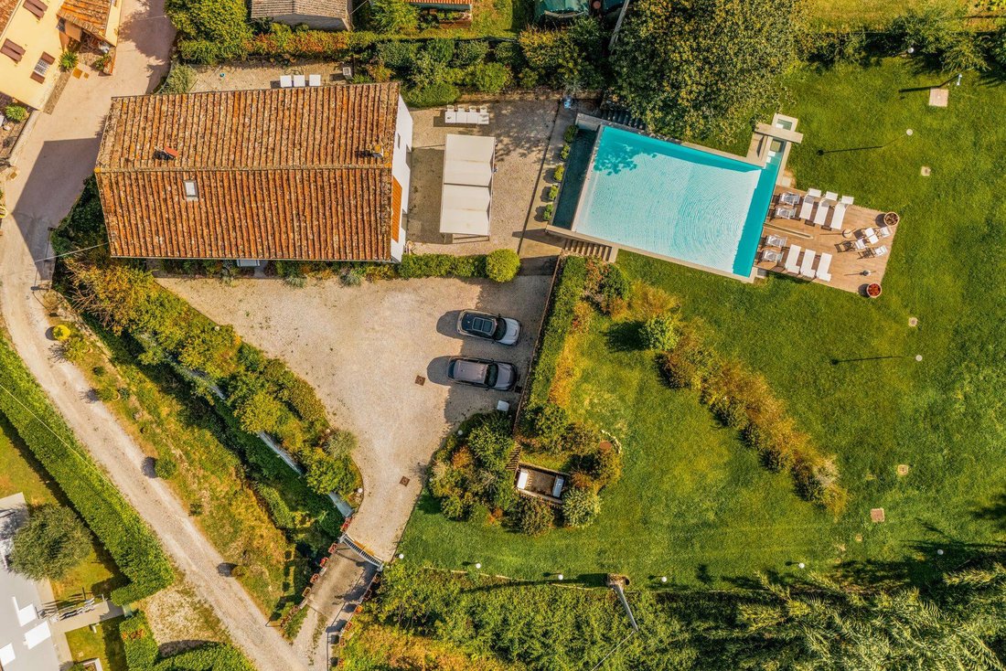 Villa in Saint Mary del Giudice - San Lorenzo a Vaccoli, Lucca, Tuscany 3 - 15054803