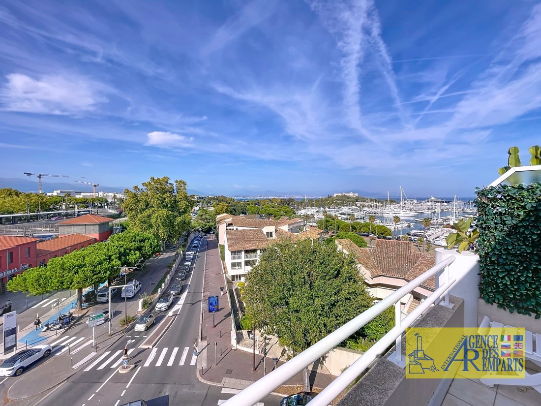 Apartment in Les Cougoulins-Rastines, Antibes, France 4 - 16211859
