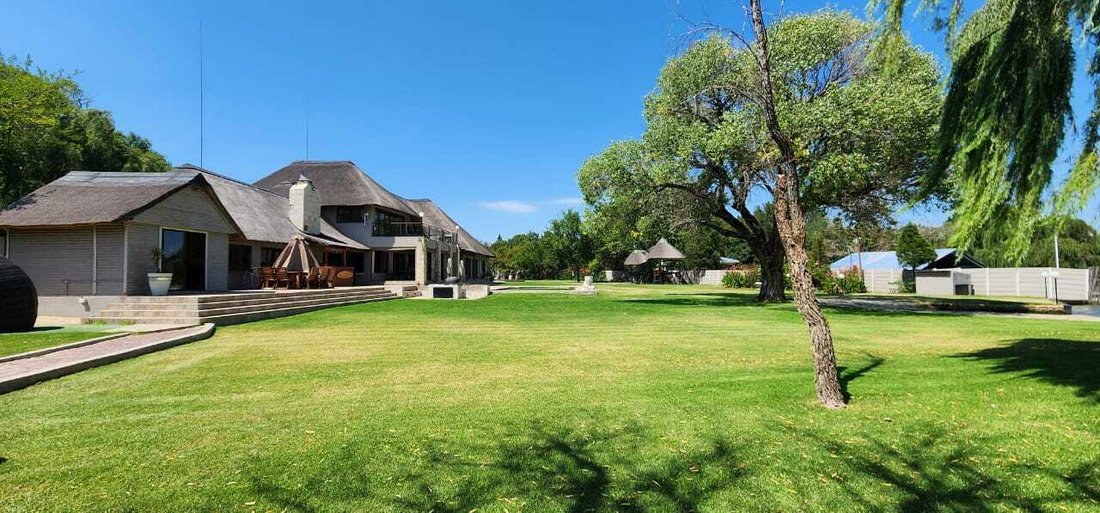 Farm Ranch in Vanderbijlpark, Gauteng, South Africa 2 - 16210433