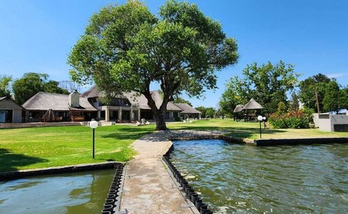 Farm Ranch in Vanderbijlpark, Free State, South Africa 1
