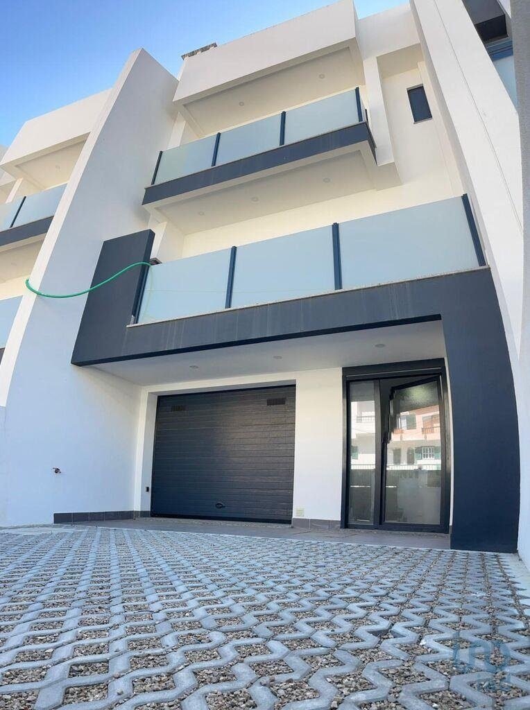 Townhouse in Corroios, Setubal, Portugal 2 - 16219821