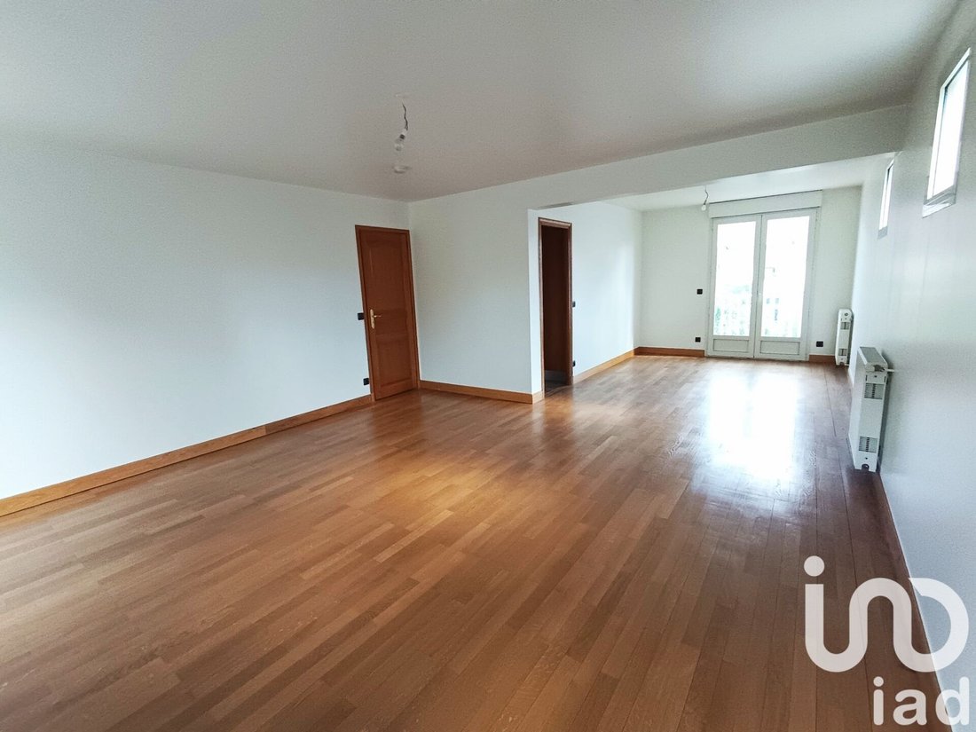 Vitry-sur-Seine, Ile-de-France, France 3 - 16211088