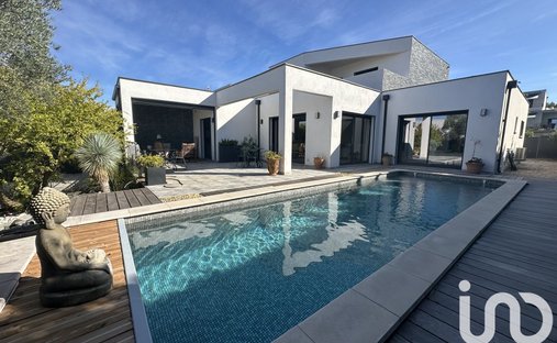 House in Cooperative, Agde, France 1
