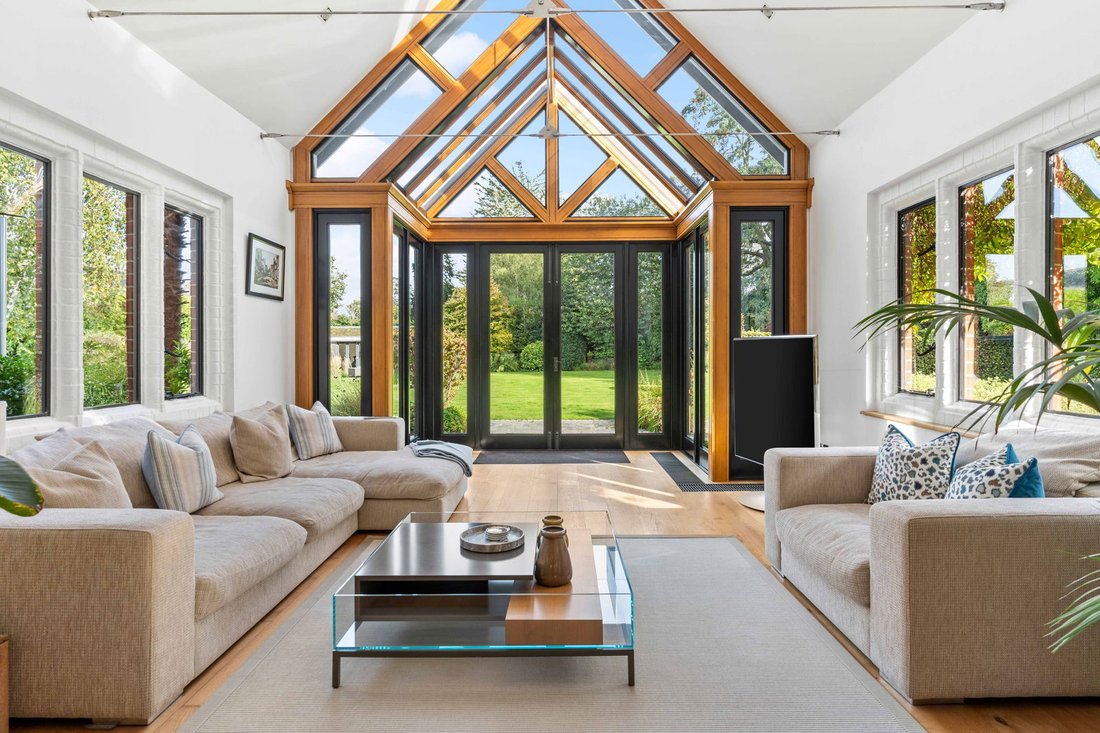House in Hutton, Brentwood, England 2 - 16211932