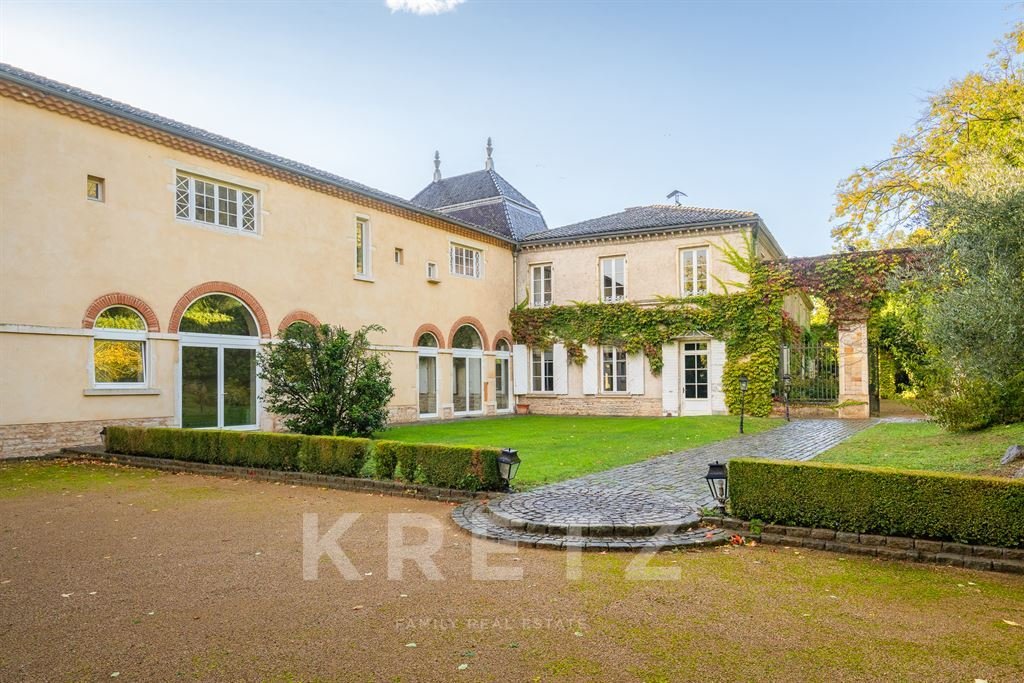 Whispers of the Saône: A Restored 18th-Century Convent’s Timeless Grace