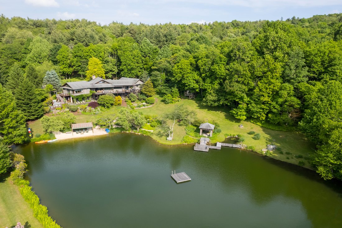 House in Floyd, Virginia, United States 3 - 16210285