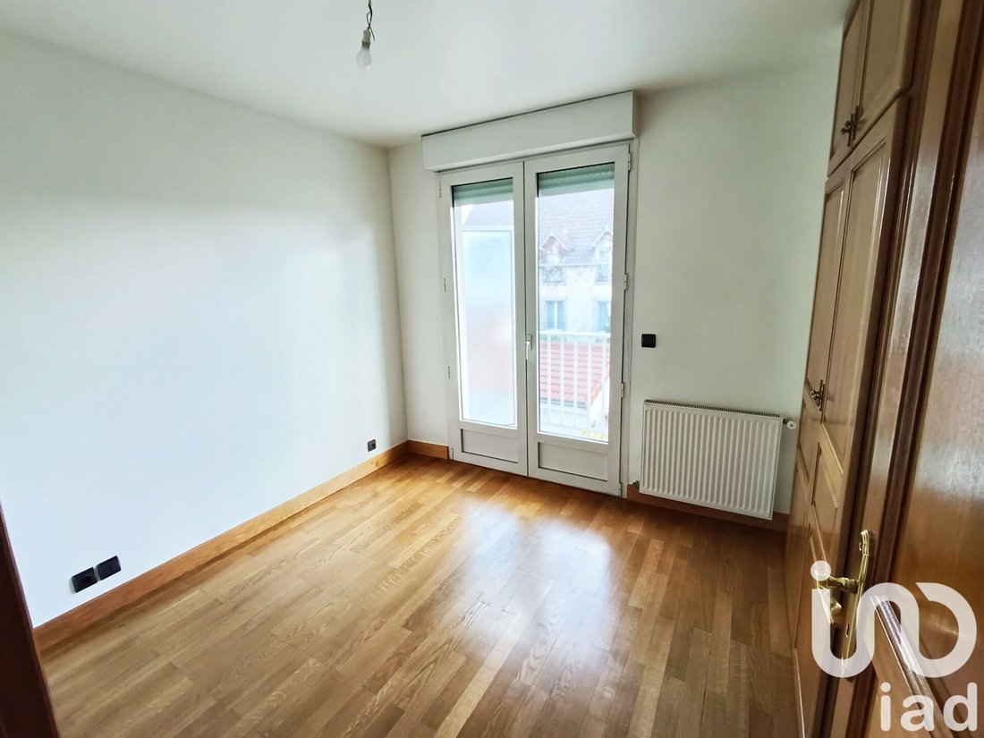 Vitry-sur-Seine, Ile-de-France, France 5 - 16211088