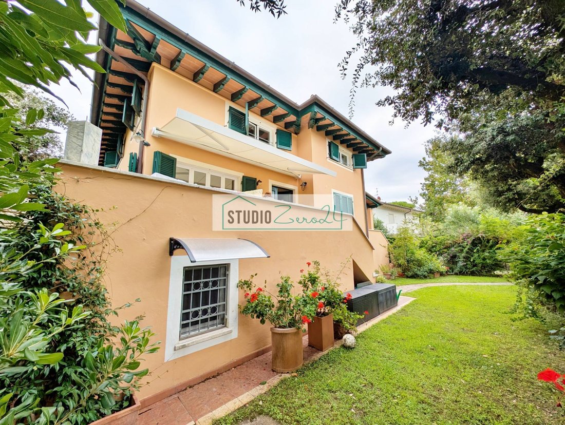 Villa in Focette, Pietrasanta, Italy 2 - 16217026