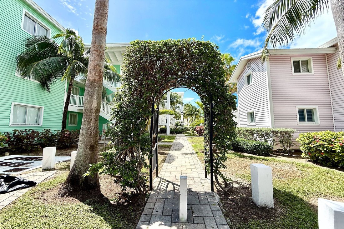 Condo in Bailey Town, Bimini, The Bahamas 2 - 16211015
