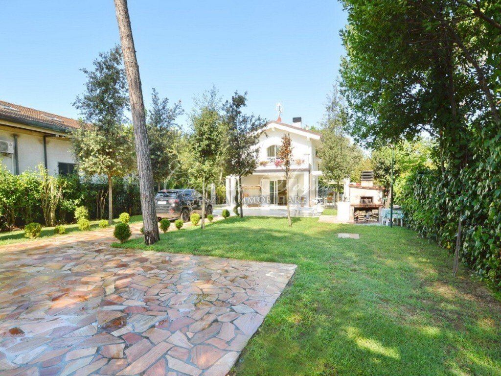 Villa in Center, Forte dei Marmi, Tuscany 4 - 16218899