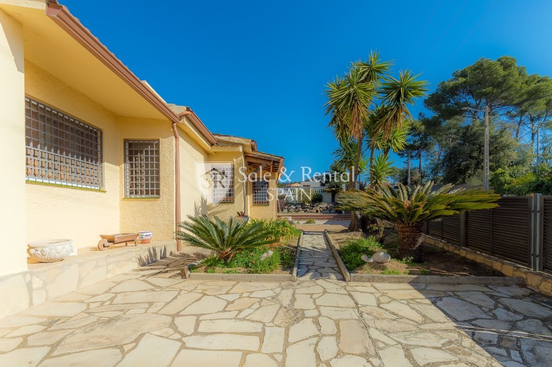 Chalet in Santa Susanna, Catalonia, Spain 2 - 16211498