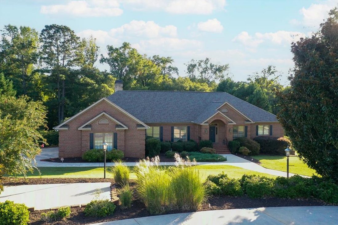 House in Greenwood, South Carolina, United States 1 - 16214045