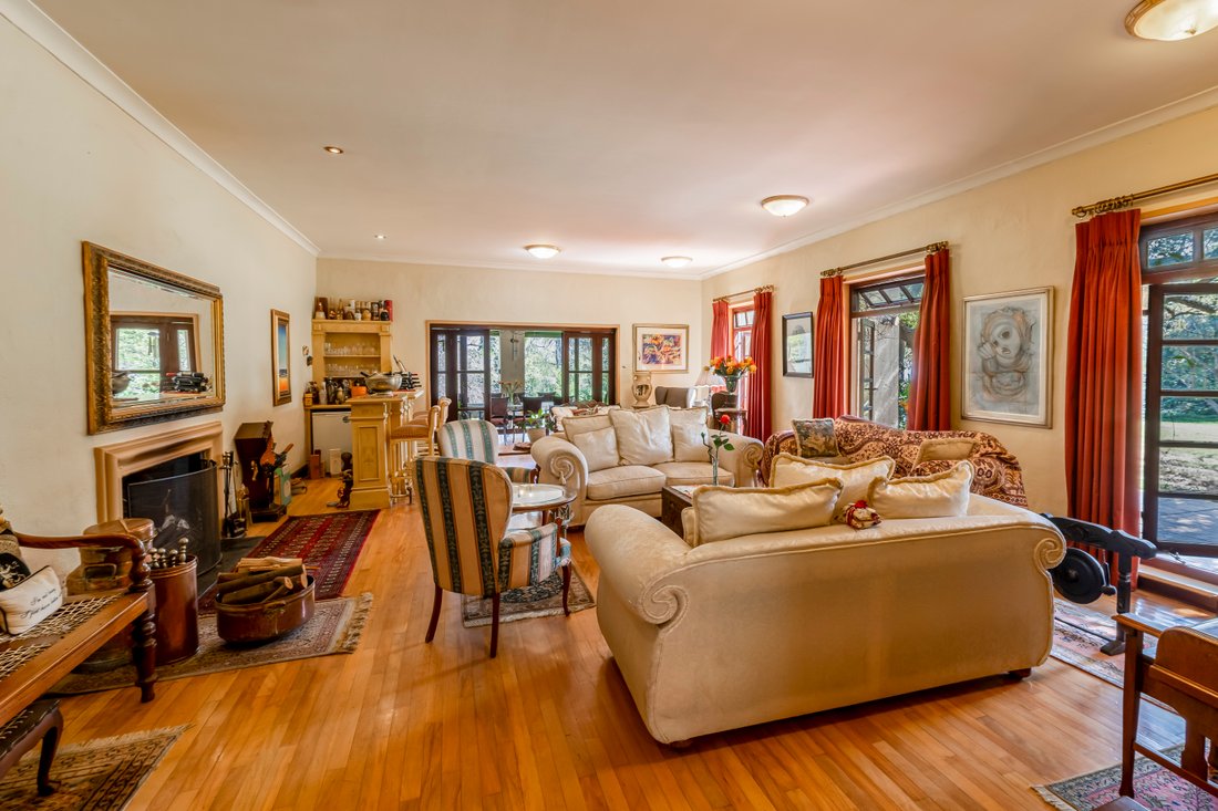 House in Sandton, Gauteng, South Africa 4 - 16219756