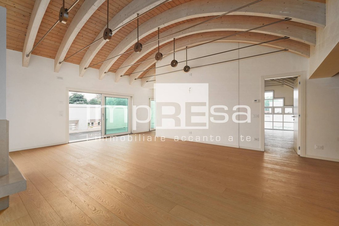 Apartment in Cathedral - Piazza dei Signori, Treviso, Italy 1 - 16212450