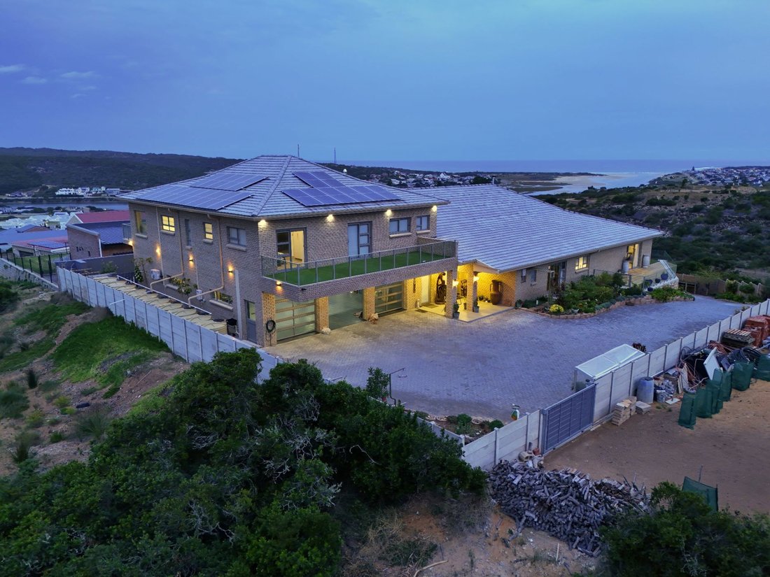 House in Still Bay West, Western Cape, South Africa 4 - 16211565