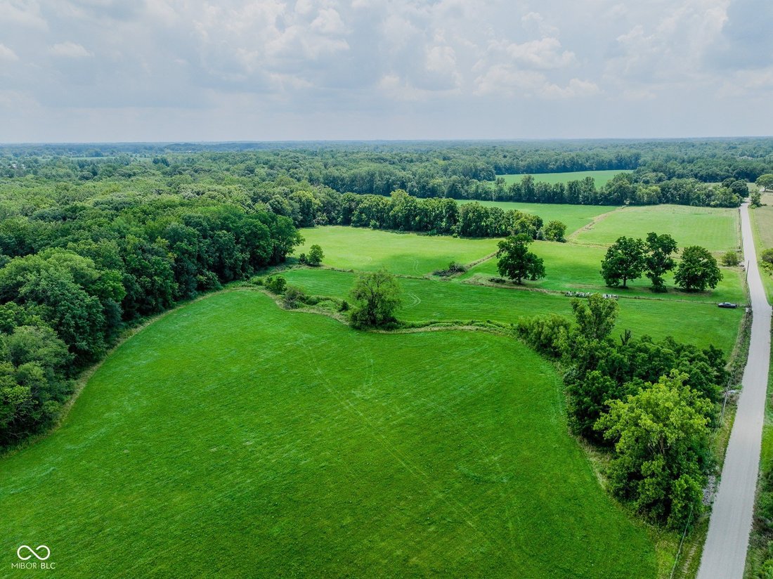 House in Zionsville, Indiana, United States 5 - 16212539