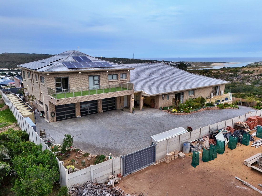 House in Still Bay West, Western Cape, South Africa 3 - 16211565