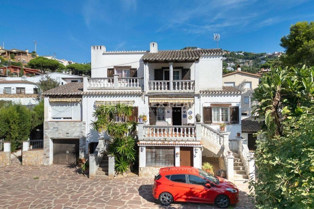 House in Lloret de Mar, Catalonia, Spain 4 - 16215618