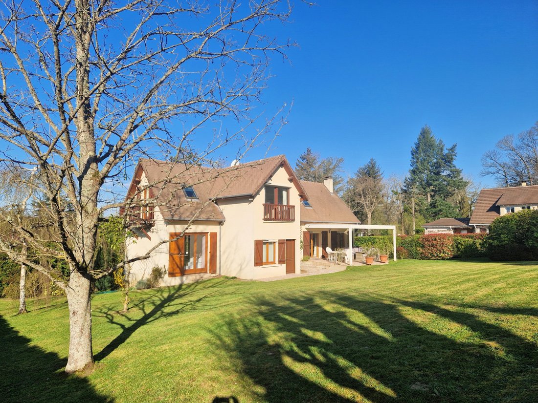 House in Jouars-Pontchartrain, Ile-de-France, France 1 - 16209673