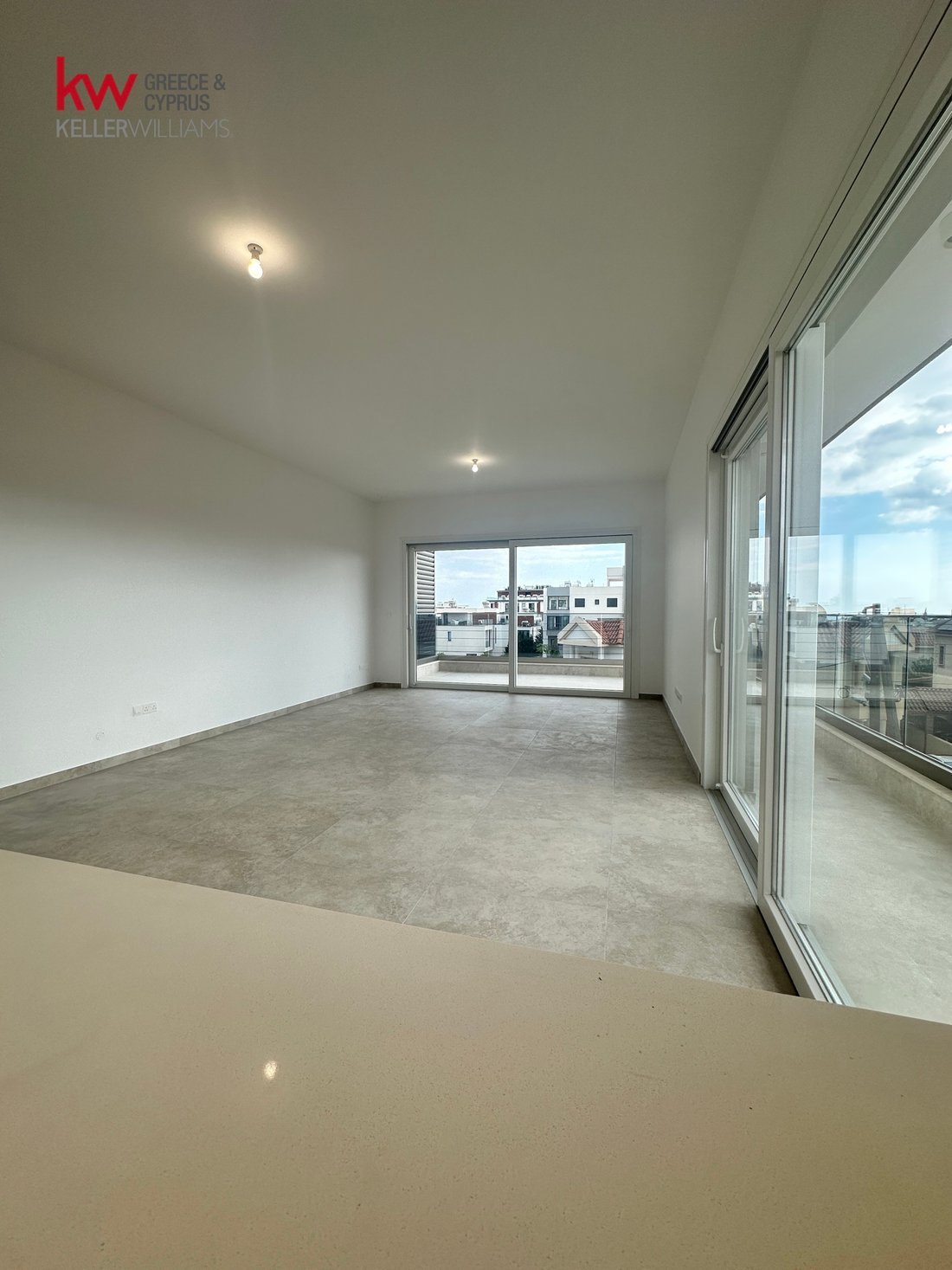 Apartment in Mesa Geitonia, Limassol, Cyprus 2 - 16213254