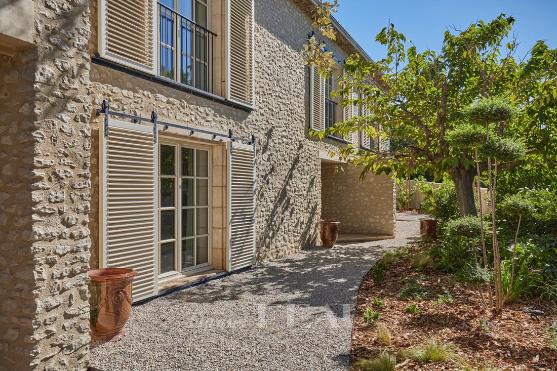 House in Paradou, Provence-Alpes-Côte d'Azur, France 2 - 16209316