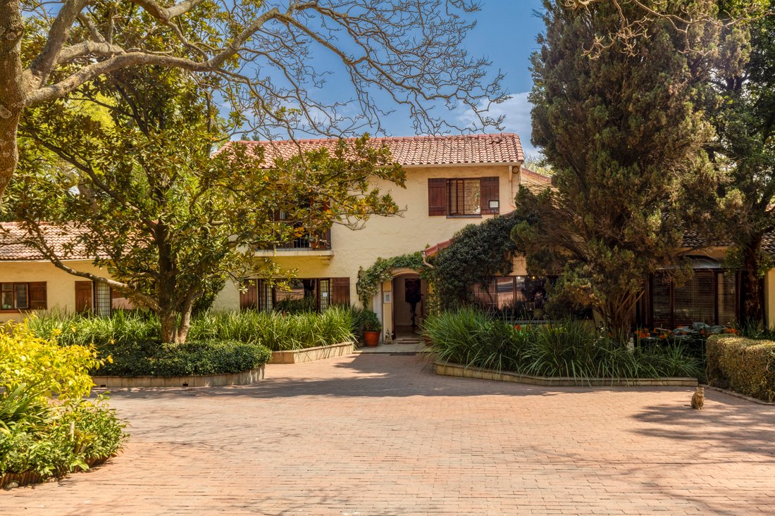 House in Sandton, Gauteng, South Africa 1 - 16219756