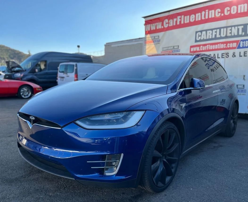 Suv in Sunland, CA, United States 1 - 16063178