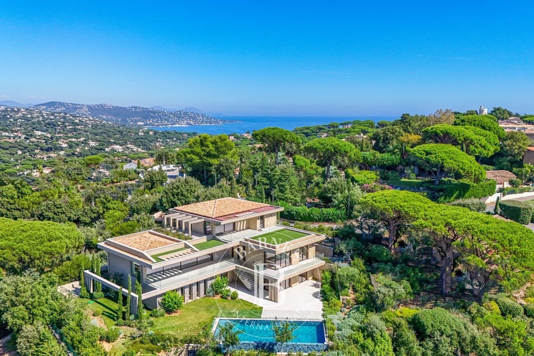 Estate in Les Bouteillers, Sainte-Maxime, France 2 - 12609152
