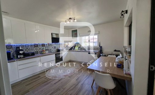 Castle for Sale in Évreux, Normandy, France