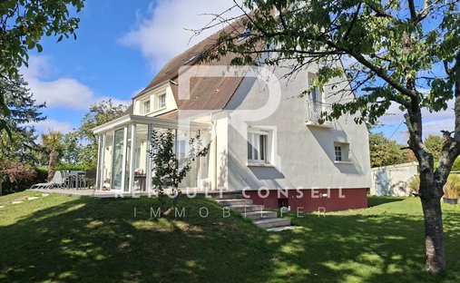 Castle for Sale in Évreux, Normandy, France