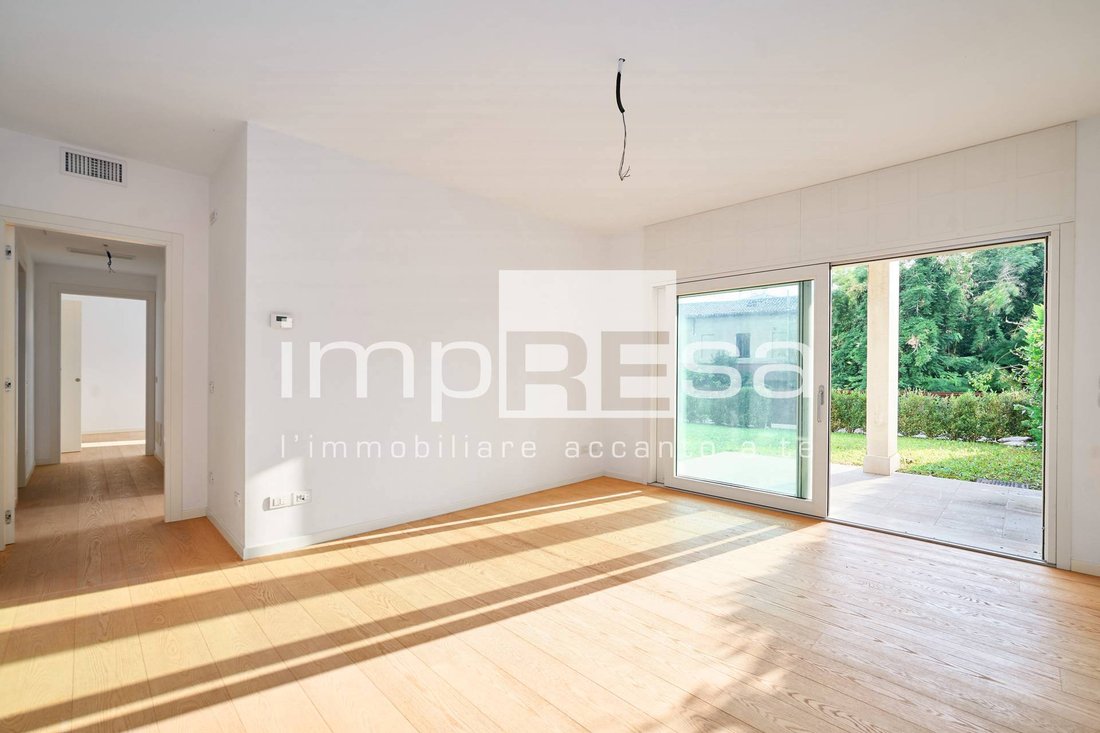 Apartment in Cathedral - Piazza dei Signori, Treviso, Italy 2 - 16212442