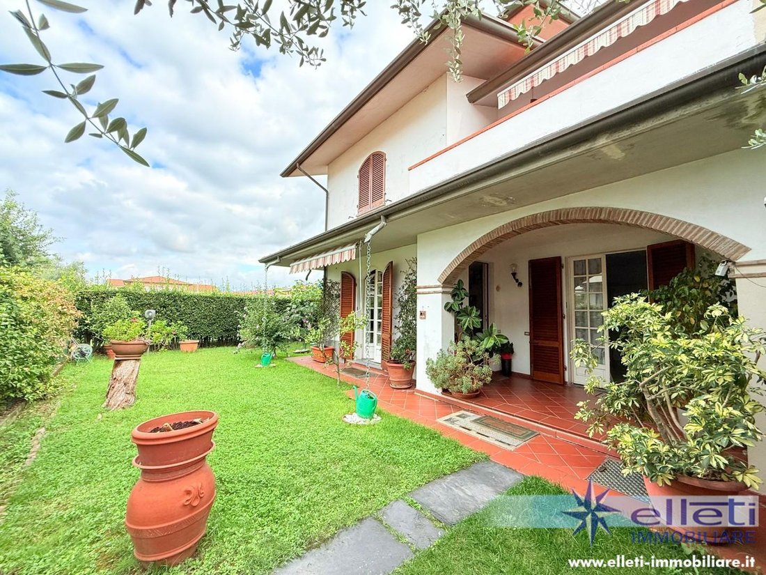 Country House in Marina di Massa Centro, Massa, Italy 1 - 16211983