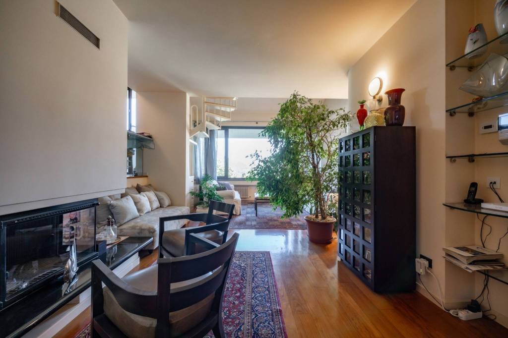 Villa in Lungo Lago-Centro, Lecco, Lombardy 3 - 16220467