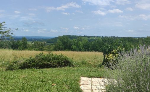 Castle for Sale in Gageac-et-Rouillac, Nouvelle-Aquitaine, France