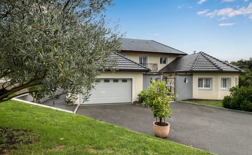Casa a Le Bourget-du-Lac, Alvernia-Rodano-Alpi, Francia 1