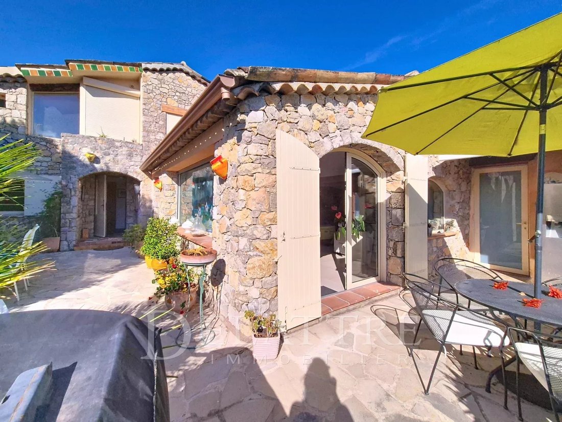 House in Grasse, Provence-Alpes-Côte d'Azur, France 1 - 16220431