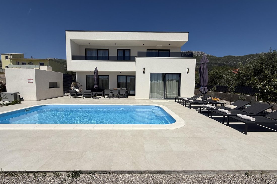 Villa in Kastel Stari, Split-Dalmatia County, Croatia 3 - 14107557